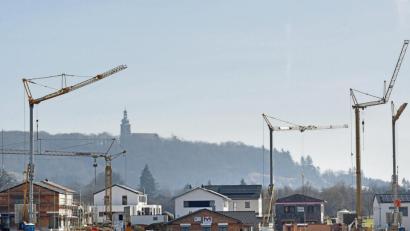 Bild: Petra Hartl
Amberg, Drillingsfeld: Hier wachsen die neuen Einfamilienhäuser wie die Schwammerl aus dem Boden. Wohnraum ist derzeit gefragt - aber wie ist die Situation im Jahr 2034?