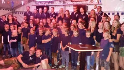 Bild: jml
Die knapp 100 Mitglieder der Weißenbrunner Kirwaleit freuen sich darauf, am Wochenende wieder viele Besucher willkommen heißen zu können.