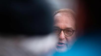 Archivbild: Nicolas Armer/dpa 
Der Vorsitzende der CSU-Landesgruppe im Deutschen Bundestag, Alexander Dobrindt: Hat er den nötigen Durchblick?