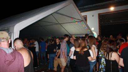 Bild: edo
Party-Stimmung im Zelt und im Feuerwehrhaus gab es beim Kirwa-Rumble der KLJB.