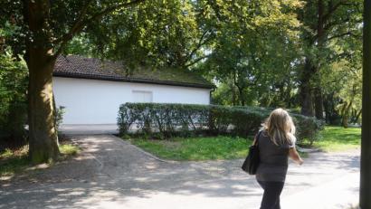 Bild: Gabi Schönberger
Die Tage des Handreinigerhäuschens im Max-Reger-Park scheinen gezählt.