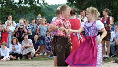 Bild: jml
Früh übt sich, was auch mal ein Oberkirwapaar werden möchte.