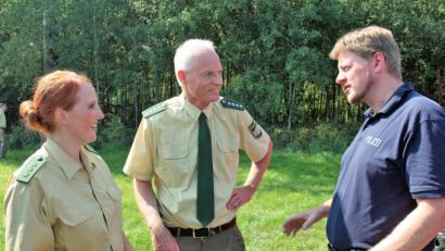 Bild: stg
Regisseur und Produzent Michael von Hohenberg (r.) im Gespräch mit Christina Baumer und Norbert Neugirg
