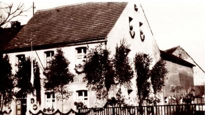 Bild: ü
Im Gasthaus Friedl in Kirchenthumbach machten es sich die Gäste zur Kirwa sogar in der Küche und im Hausflur gemütlich.