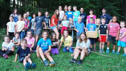 Bild: no
Bester Laune zeigen sich die Teilnehmer des Ferienprogramms des Bürgerblocks Birgland.