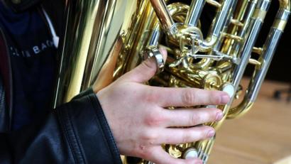 Symbolbild: Claudia Drescher/dpa 
Ein Lied sorgt für Verstimmung: Die "Knoblauchsländer Musikanten" hatten auf der Schnepfenreuther Kirchweih ausgerechnet ein historisch belastetes Musikstück angestimmt.