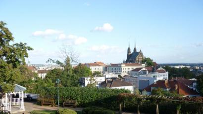 Bild: Setzwein
Vom Hügel der Spielberg-Festung aus hat man einen herrlichen Blick auf die Stadt. Ebenfalls erhöht steht die St.-Peter-und-Paul-Kathedrale, die gleichzeitig Domkirche des Bistums Brünn ist.