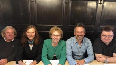 Bild: upl
Pressekonferenz im Casino-Wirtshaus (von links): Hans Graf, Hannelore Zapf, Brigitte Netta, Martin Frey und Daniel Holzapfel.