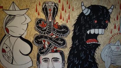Repro: Susanne Wolke
So geht es auch: Street Art in geregelten Bahnen und zur Freude eines aufgeschlossenen Kunstpublikums – wie hier in der aktuellen Ausstellung im Besucherzentrum Welterbe in Regensburg.