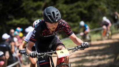 Bild: Ghost/Waldsassen
Konzentriert war Anne Terpstra beim letzten Mountainbikerennen der Saison in den USA unterwegs. Am Ende musste sich die Holländerin nur um Sekunden geschlagen geben.