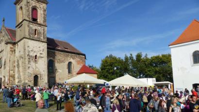 Bild: njn
Am Samstag, 5. Oktober wird auf dem Schwanberg rund um die alte Kirche das Apfelfest gefeiert.