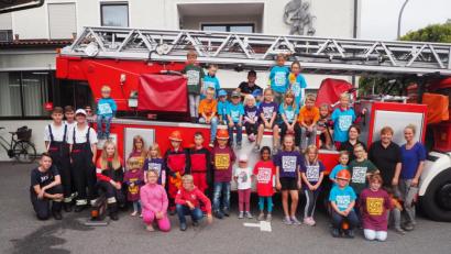 Bild: stn
Ein spannender Tag für die Kleinen des Kinderferienclubs bei der Feuerwehr.