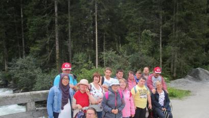Bild: exb
Viel erlebt haben elf junge Leute mit Behinderung und ihre Betreuer bei einem Bergurlaub im Salzburger Land.