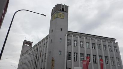 Bild: shl
Nach über 50 Jahren endet das Einkaufserlebnis im Witt-Kaufhaus in der Schillerstraße. Die Mode muss Büros weichen.