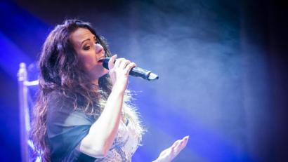 Bild: Bernd SchoenfelderAudio-Video-Photog
Die Sängerin Andrea Marie wird bei der ersten Hochzeitsmesse in der Stadthalle Vohenstrauß am Samstag, 14. September, zu hören sein.