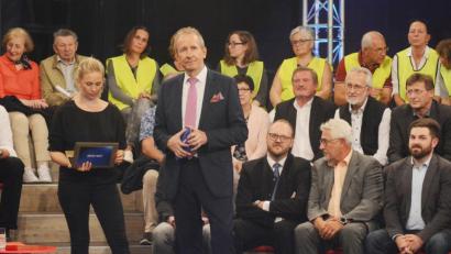 Bild: Gabi Schönberger
Die Moderatoren Franziska Eder und Tilman Schöberl nehmen gute Eindrücke aus der Stadthalle Neustadt mit.