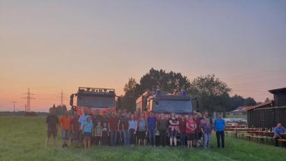 Bild: exb/Feuerwehr Kulmain
Auch heuer trafen sich die Brandschützer aus Immenreuth und Kulmain auf der Ranch von Ludwig Bayer, um ihr Grenzfest zu feiern.