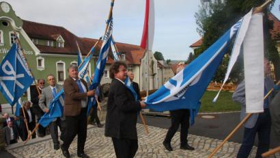 Mit einem festlichen Einzug in die Kirche startet das Hauptfest der MMC.