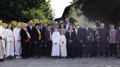 Bild: Uwe Kern
Der Tag der Ehejubilare der Pfarreiengemeinschaft Brand-Nagel wurde in der Pfarrkirche Herz-Jesu in Brand begangen. Den Gottesdienst zelebrierte Pater Joy. Rechts Gemeindereferentin Bettina Rögner.