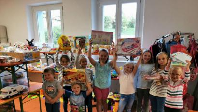 Bild: gz
Beim Basar des Kindergarten Sankt Elisabeth stapeln sich in einem separaten Raum sich zur Freude der Kinder zahlreiche Spielsachen.