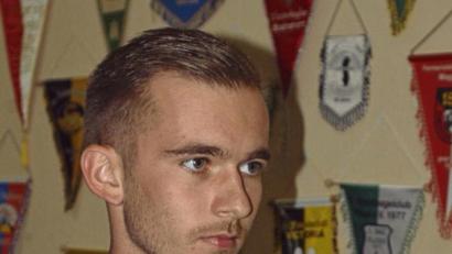 Bild: otr
Manuel Donhauser (Bild) hatte seinen Gegner fest im Griff und sorgte dafür, dass die Weidener beim Zwischenstand von 1:1 mit 28 Holz und damit mit 3:1 in Front lagen.