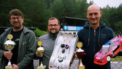Bild: gf
Sie sind die neuen MRSC-Clubmeister (von links): Gerd Renner, Markus Groß und Bernhard Hummel.