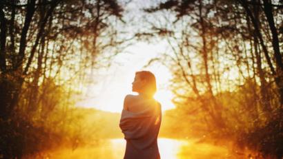 Bild: Igor Link – stock.adobe.com
Nicht nur uns, sondern auch unserem Gehirn tut es gut, wenn der Strom der akustischen Reize auch einmal unterbrochen wird.