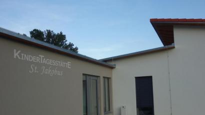 Bild: tra
Die neue Kinderkrippe startete - dies erforderte einen Nachtrag zur Vereinbarung mit der Katholischen Kirchenstiftung.