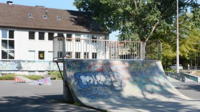 Bild: Gabi Schönberger
Die Rampe ist baufällig. Der Neubau der Skate-Anlagen im Jugendzentrum ist dringend nötig.