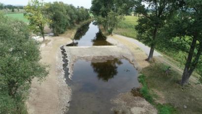 Bild: Wasserwirtschaftsamt Weiden
Das Wehrgebäude und die Mauern sind verschwunden. Naturnah zeigt sich das Untere Wehr am Flutkanal nach der Umbaumaßnahme. Neu angelegt wurde auch der Fischaufstieg.