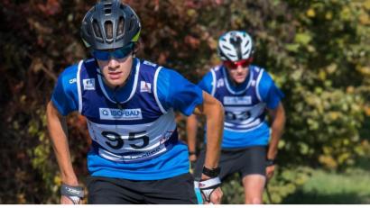 Bild: chl
Die Jugendlichen und Herren erreichen über 30 km/h im Durchschnitt auf den schmalen Rollen. Der Hirschauer Linus Uschold wurde im Vorjahr Zweiter. Für die Langläufer ist das Rennen die letzte Positionsbestimmung vor dem Winter.