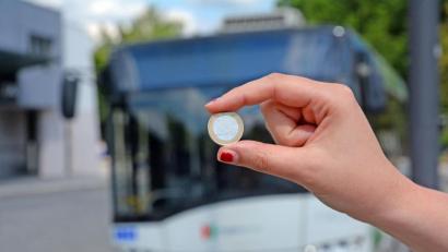 Bild: Gabi Schönberger
Ein Euro genügt – dann fahren die Gäste der Stadtbusse jeweils an den Tagen vom 26. bis 28. September beliebig oft mit dem ÖPNV.