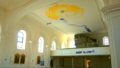 Bild: fjo
Nach der Neugestaltung des Innenraums gilt die Waidhauser Pfarrkirche als modernste im Oberpfälzer Wald. Am Sonntag feiert die Pfarrgemeinde deren Patrozinium St. Emmeram.
