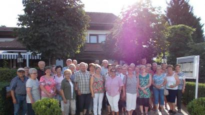 Bild: exb
Die Teilnehmer der Ausflugsfahrt der KAB Waldsassen an den Neckar und in den Odenwald.