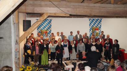 Archivbild: rkp
Mit seinem Konzert im vergangenen Jahr hatte der Kirchenchor Thanstein mit Leiter Richard Waldmann das Publikum begeistert.
