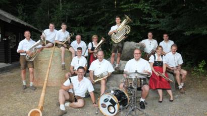 Bild: pi
Bei der Blaskapelle Waldkirch um Bernhard Träger (links) ist die Vorfreude auf den "Böhmischen Herbst" schon groß.