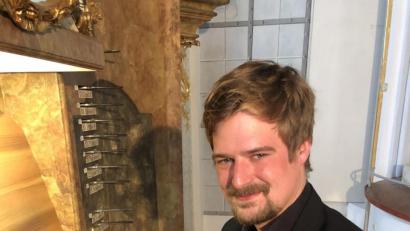 Bild: dok
Der in Velburg gebürtige Organist (hier bei einem Konzert in der Schulkirche Amberg) beschließt den Orgeltag der Max-Reger-Tage 2019 mit komponierter und improvisierter Musik, natürlich auch von und über Reger.