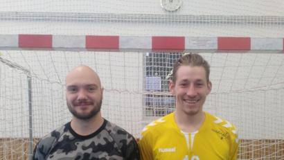 Bild: zyz
Die HG Amberg freut sich über zwei Verstärkungen: Rückraumspieler Marius Wurm (links) und Torhüter Jakob Kiener.