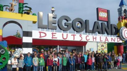 Bild: mtm
Bevor sich die Ausflügler ins Vergnügen stürzen, wird das obligatorische Erinnerungsfoto gemacht.