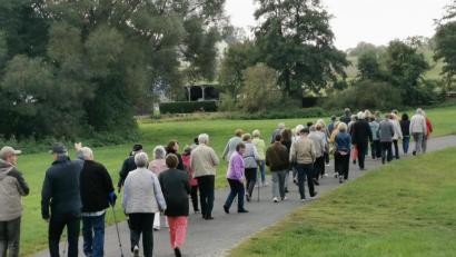 Bild: exb/Cornelia Stahl
Rund 50 Senioren machten sich gemütlich auf den Weg.