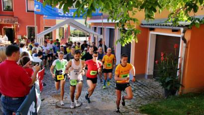 Bild: ds
Start zum 16. Burgen- und Schlösserlauf.