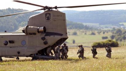 Bild: Christina Dion/dpa
Auf den Truppenübungsplätzen Grafenwöhr und Hohenfels findet derzeit das Manöver "Saber Junction" mit rund 5400 Soldaten statt.