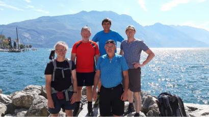 Bild: jma
Die Wandertruppe ist am Endziel angekommen: dem Gardasee.