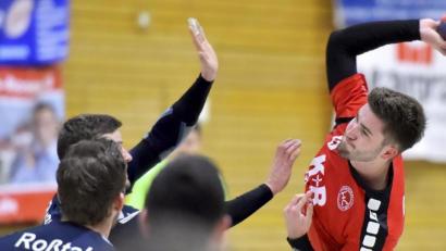 Bild: cwh
Mit den zum Saisonstart fehlenden Jonas Rohrbach (rechts), Patrick Klee und Marco Schmid tritt der HC Sulzbach in Altdorf an.