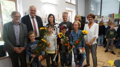 Bild: hop
Die Gewinner des "Sommerferien-Leseclubs 2019" (von links) sind Florian Wallisch, Finn Schmidt, Max Schell und Leonie Forner.