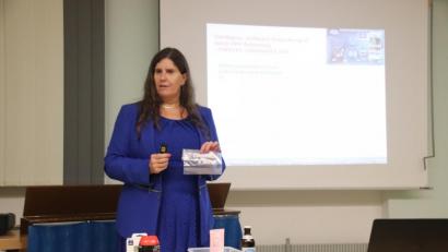 Bild: cog
Neue Technologien bieten Verbrauchern manche Annehmlichkeiten, können Unternehmen aber auch den Zugang zu Kundendaten ermöglichen, erläutert Stephanie Abels-Schlosser.