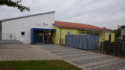 Bild: fla
Die Kindertagesstätte St. Josef ist überbelegt. nicht nur die Kinderkrippe (gelb) platzt aus allen Nähten.