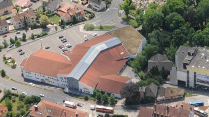 Bild: ge
Das Lilien-Center ist prägend für die Ansicht der Altstadt von Osten her. Es könnte sein, dass es bald einem Neubau weichen muss.