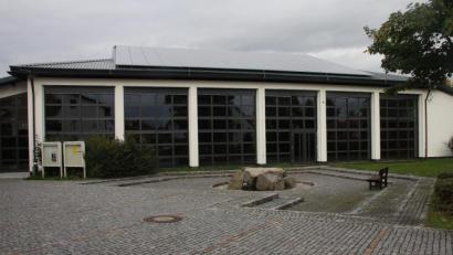Bild: wro
Die Arbeiterwohlfahrt feiert ihr 100-jähriges Bestehen. Der Festakt findet in der Fuchsmühler Mehrzweckhalle statt.