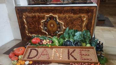 Bild: do
Mit einem "Danke" aus Geschenken der Natur feiern die Speinsharter am Wochenende Erntedank.